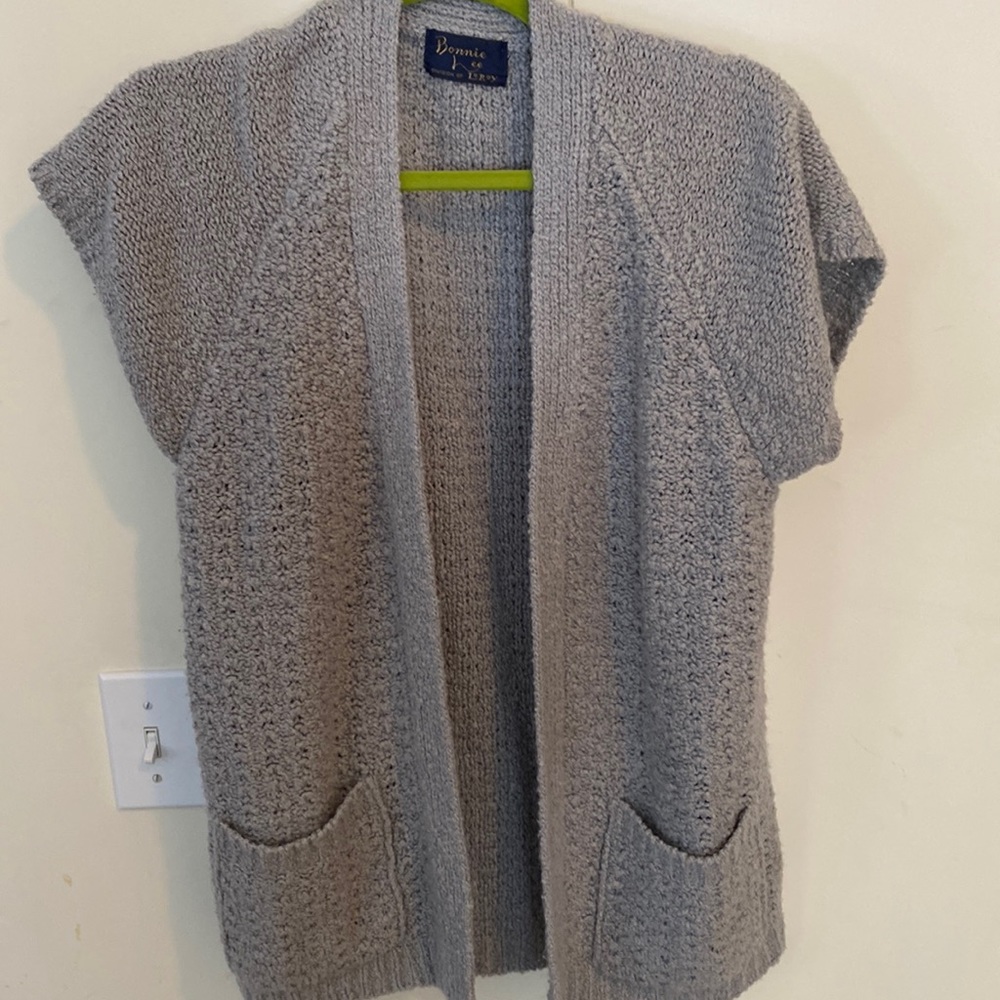 NWOT Bonnie Lee by Leroy Boucle open S/S sweater